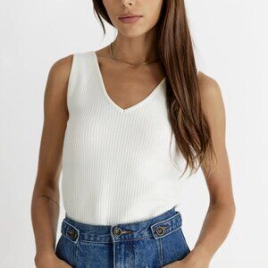 NWT Ivory Ribbed V-Neck Tank Size Small
